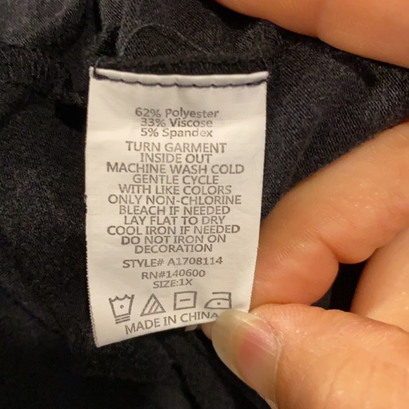 Black long sleeved top - Picture 4 of 4